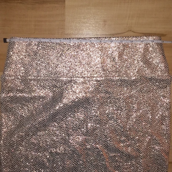 White and gold LuLaRoe pencil skirt!! - Picture 6 of 7